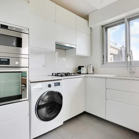 Appartement Modernity With Balcony-1br- 4p-saint-mande *