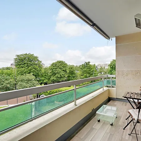 Modernity With Balcony-1br- 4p-saint-mande