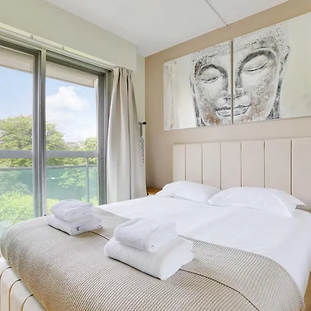 Modernity With Balcony-1br- 4p-saint-mande Saint-Mandé